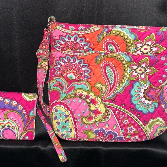 RETIRED VA VA VOOM PATTERN!!! Vera Bradley Pink Paisley Large Tote and Wallet - Picture 2 of 10